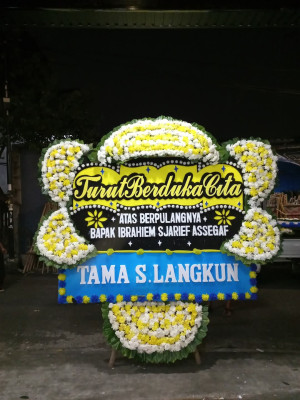 Papan Bunga Duka di Caturanom